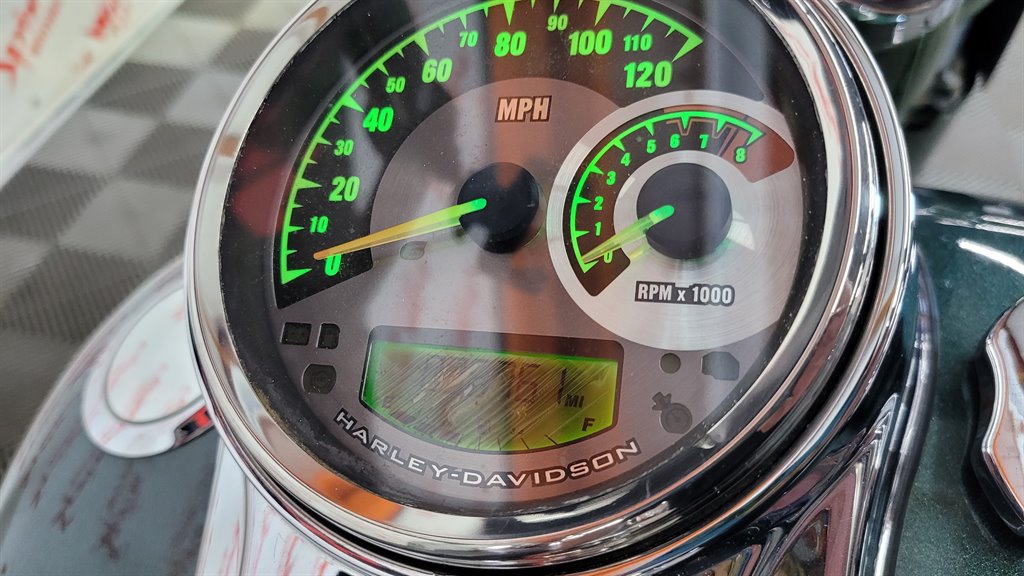 2014 Harley-davidson Cvo Road King - $14,000