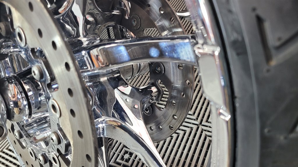 2014 Harley-davidson Cvo Road King - $14,000