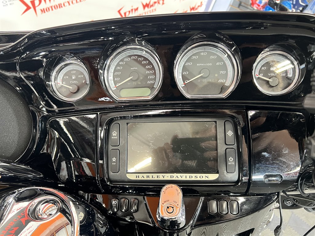 2016 Harley Davidson Ultra Limited Flhtk - $14,000