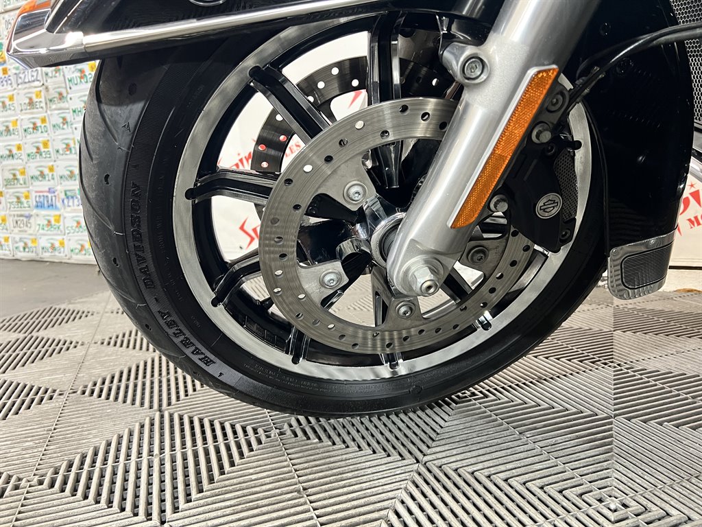 2016 Harley Davidson Ultra Limited Flhtk - $14,000