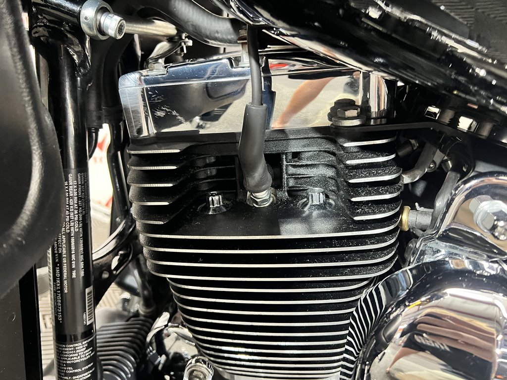 2016 Harley Davidson Ultra Limited Flhtk - $14,000