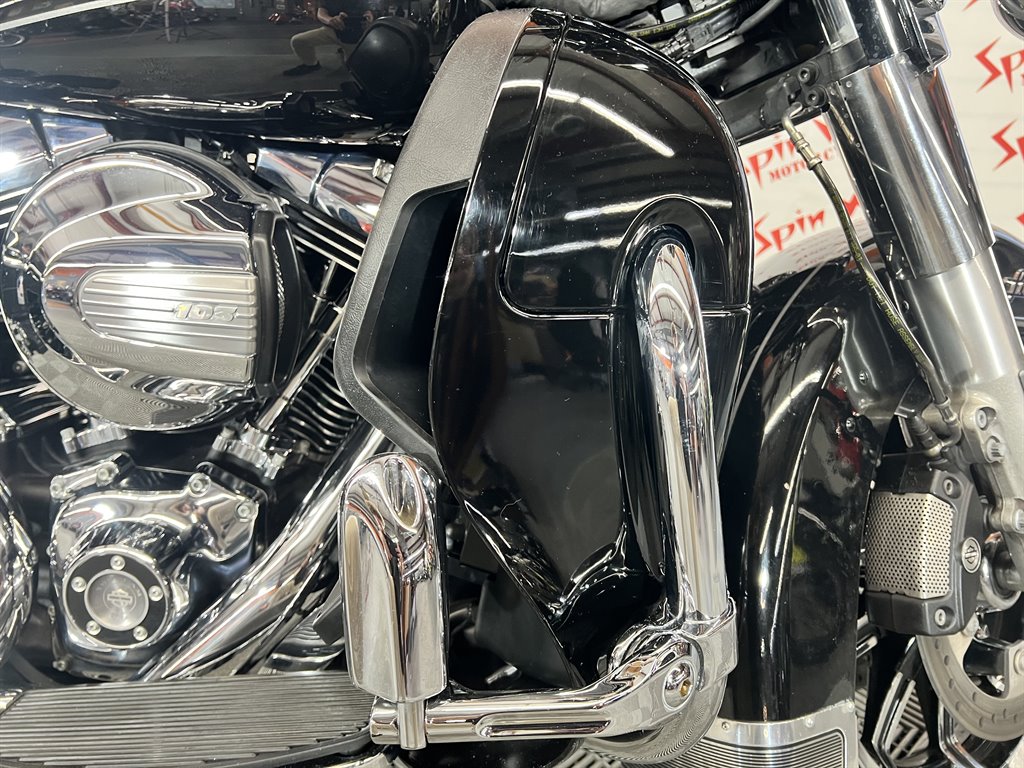 2016 Harley Davidson Ultra Limited Flhtk - $14,000