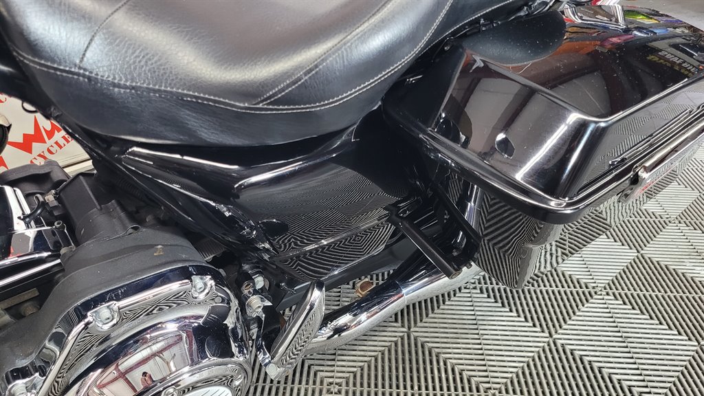 2011 Harley-davidson Electra Glide Ultra Limited - $6,000
