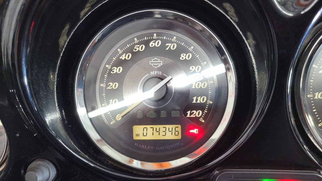 2011 Harley-davidson Electra Glide Ultra Limited - $6,000