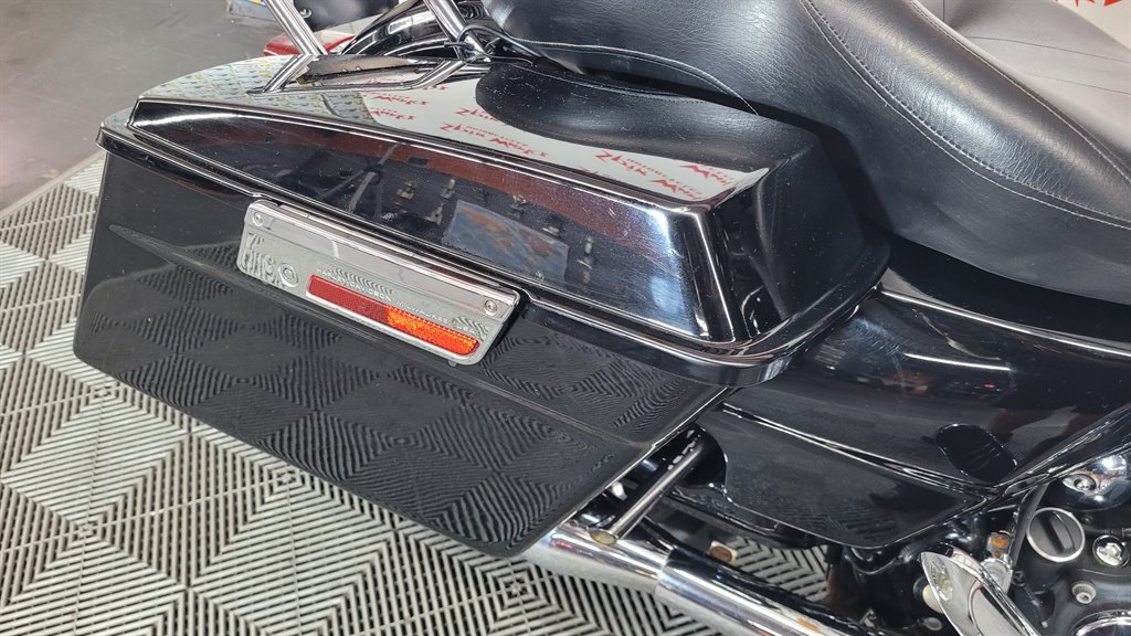 2011 Harley-davidson Electra Glide Ultra Limited - $6,000