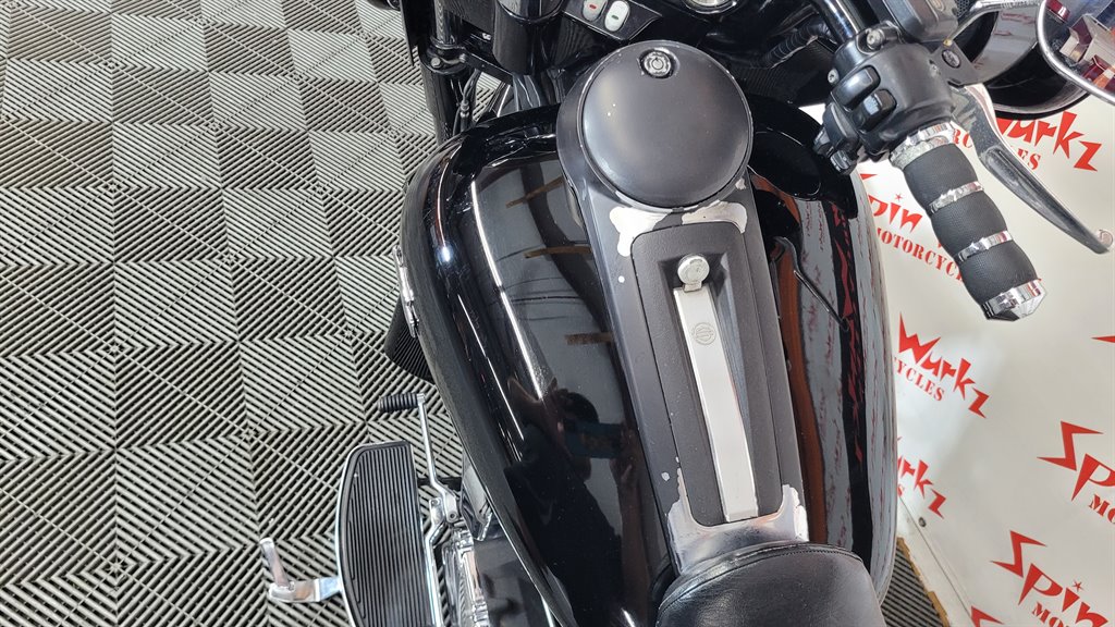 2011 Harley-davidson Electra Glide Ultra Limited - $6,000