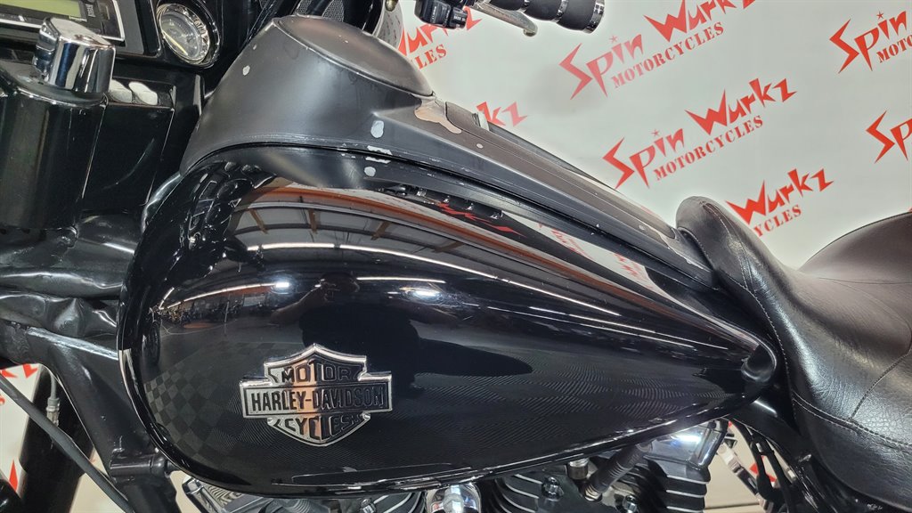 2011 Harley-davidson Electra Glide Ultra Limited - $6,000