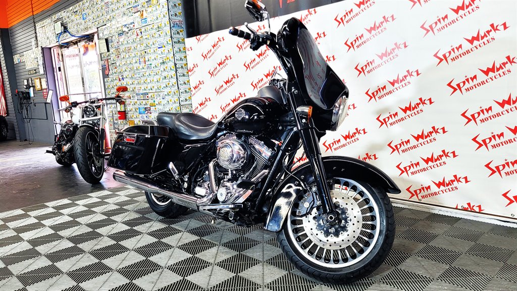 2011 Harley-davidson Electra Glide Ultra Limited - $6,000
