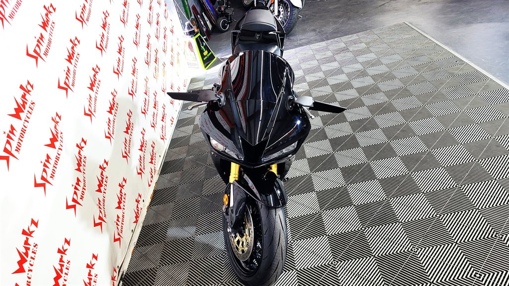 2023 Honda Cbr600rr - $10,900