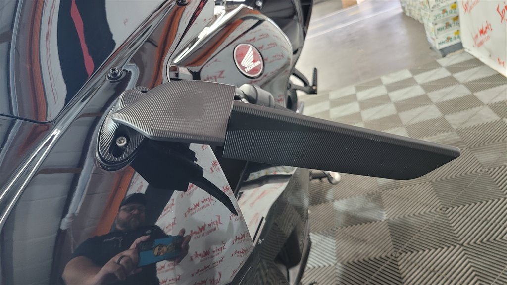 2023 Honda Cbr600rr - $10,900