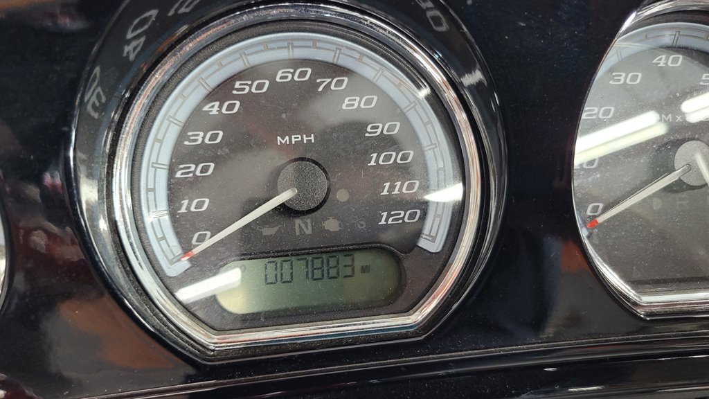 2017 Harley Davidson Ultra Limited Flhtk - $17,000