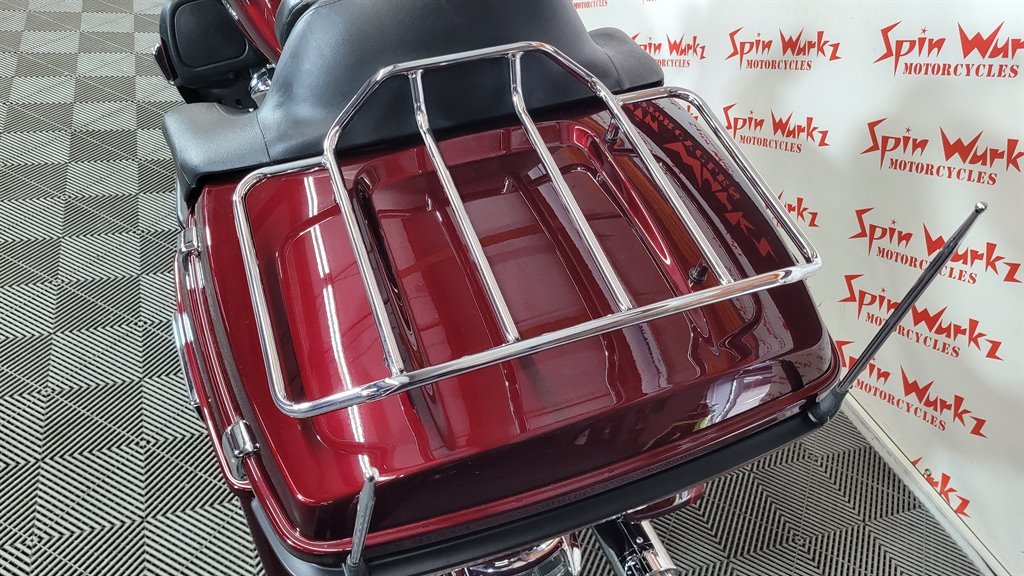 2017 Harley Davidson Ultra Limited Flhtk - $17,000