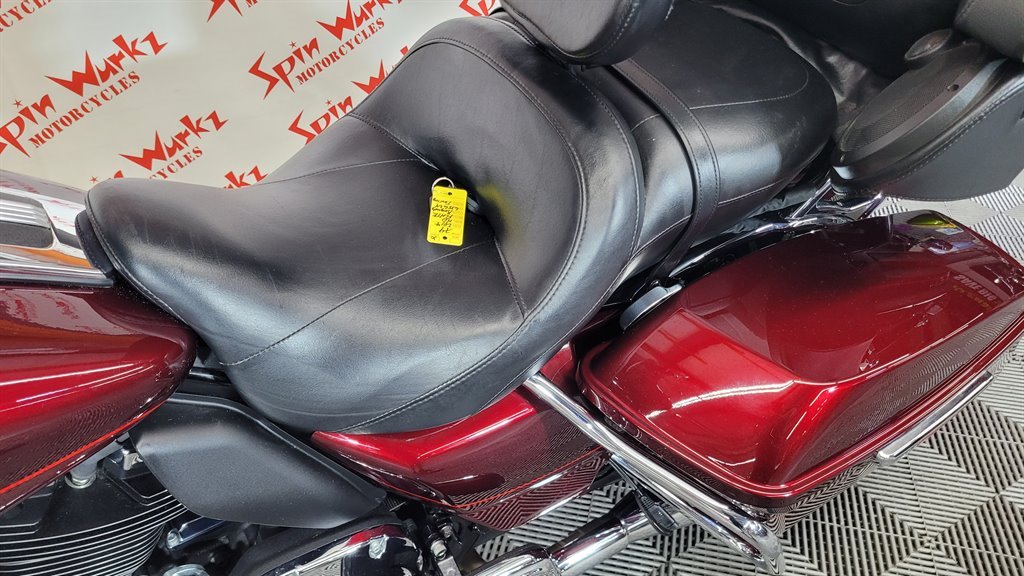 2017 Harley Davidson Ultra Limited Flhtk - $17,000