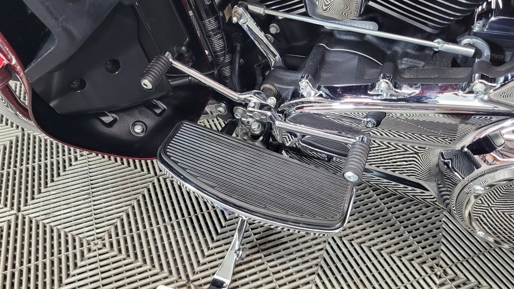 2017 Harley Davidson Ultra Limited Flhtk - $17,000