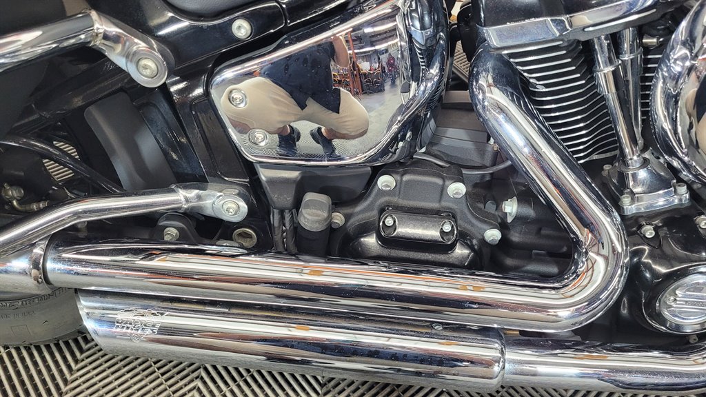 2018 Harley-davidson Heritage Classic - $11,000