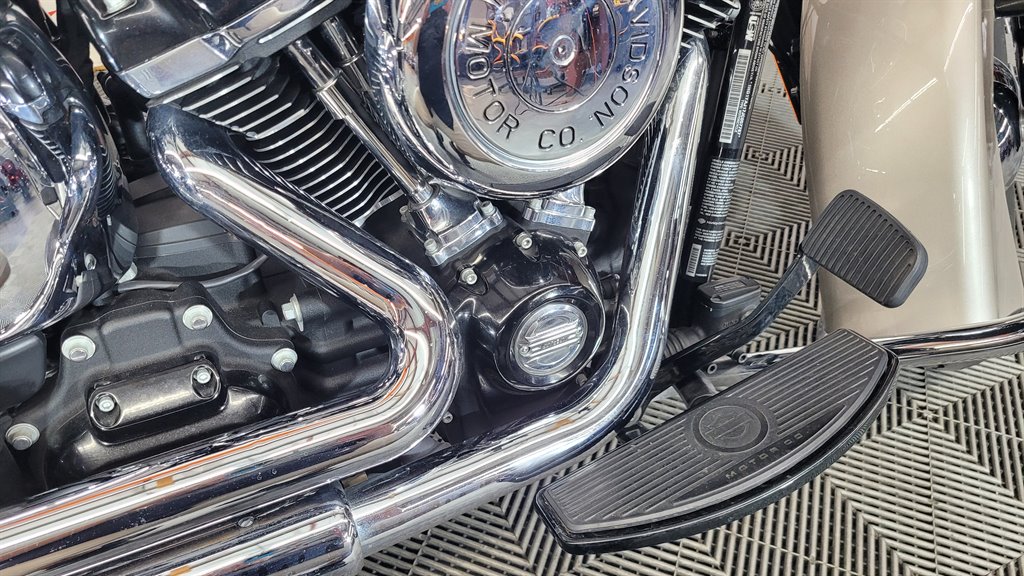 2018 Harley-davidson Heritage Classic - $11,000