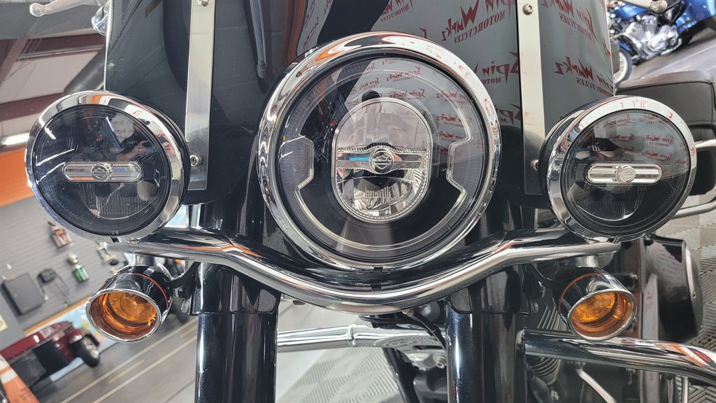 2018 Harley-davidson Heritage Classic - $11,000