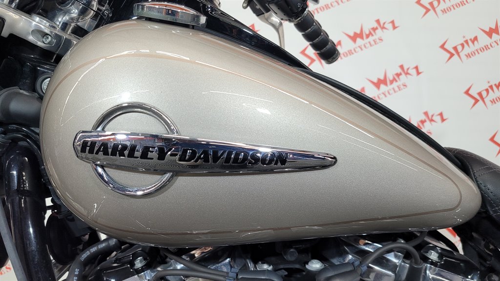 2018 Harley-davidson Heritage Classic - $11,000
