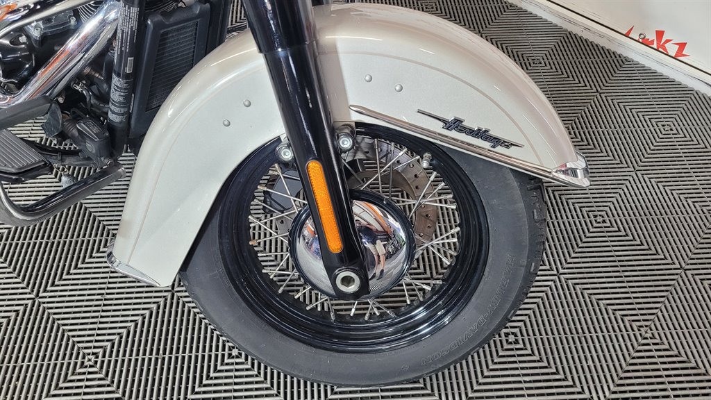 2018 Harley-davidson Heritage Classic - $11,000
