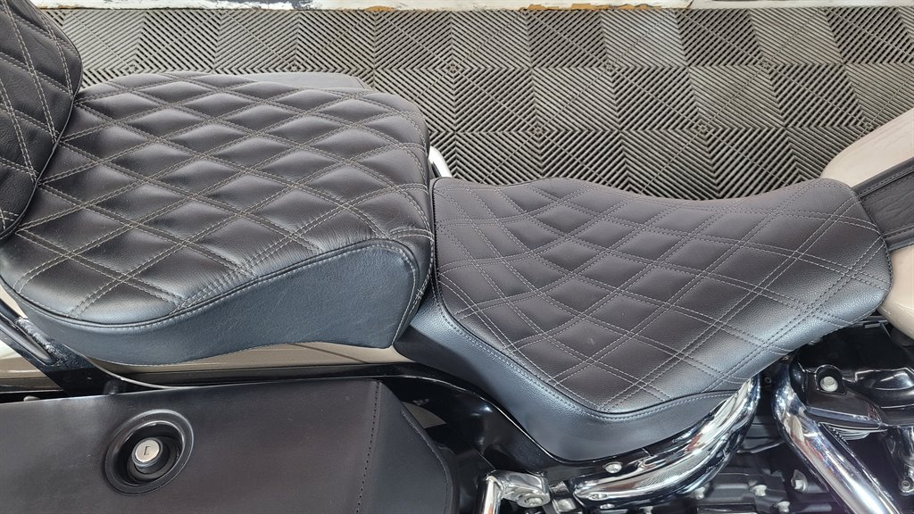2018 Harley-davidson Heritage Classic - $11,000