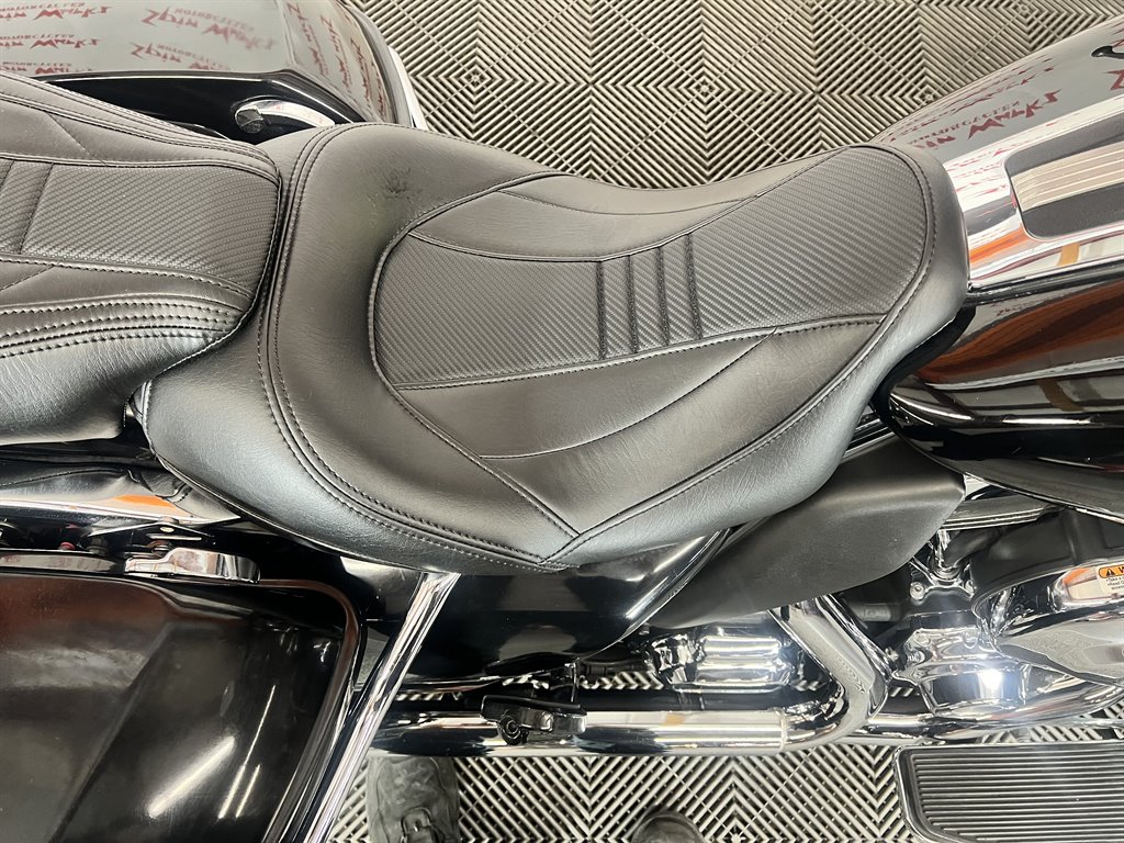 2014 Harley-davidson Electra Glide Ultra Limited - $12,000