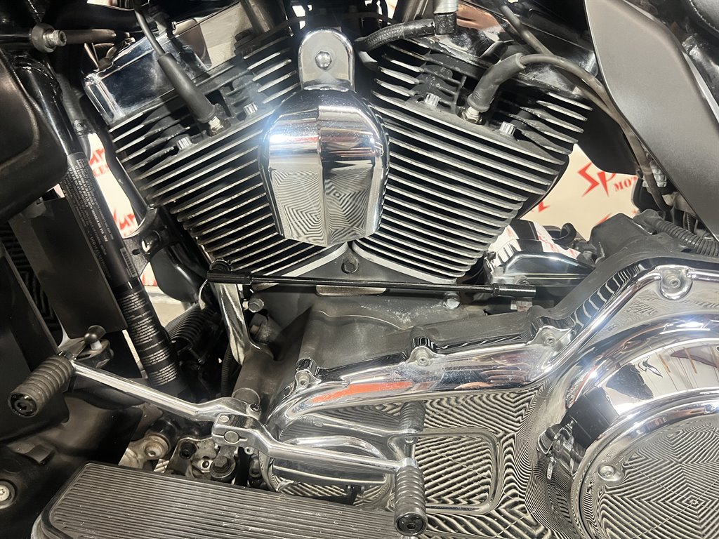 2014 Harley-davidson Electra Glide Ultra Limited - $12,000