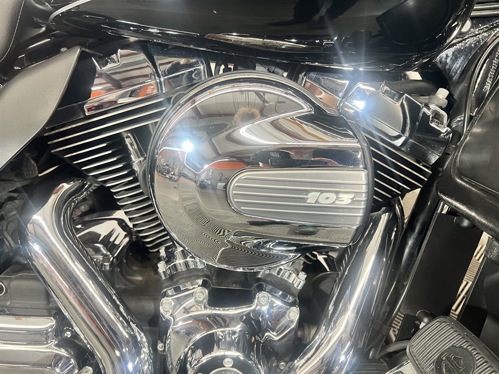 2014 Harley-davidson Electra Glide Ultra Limited - $12,000