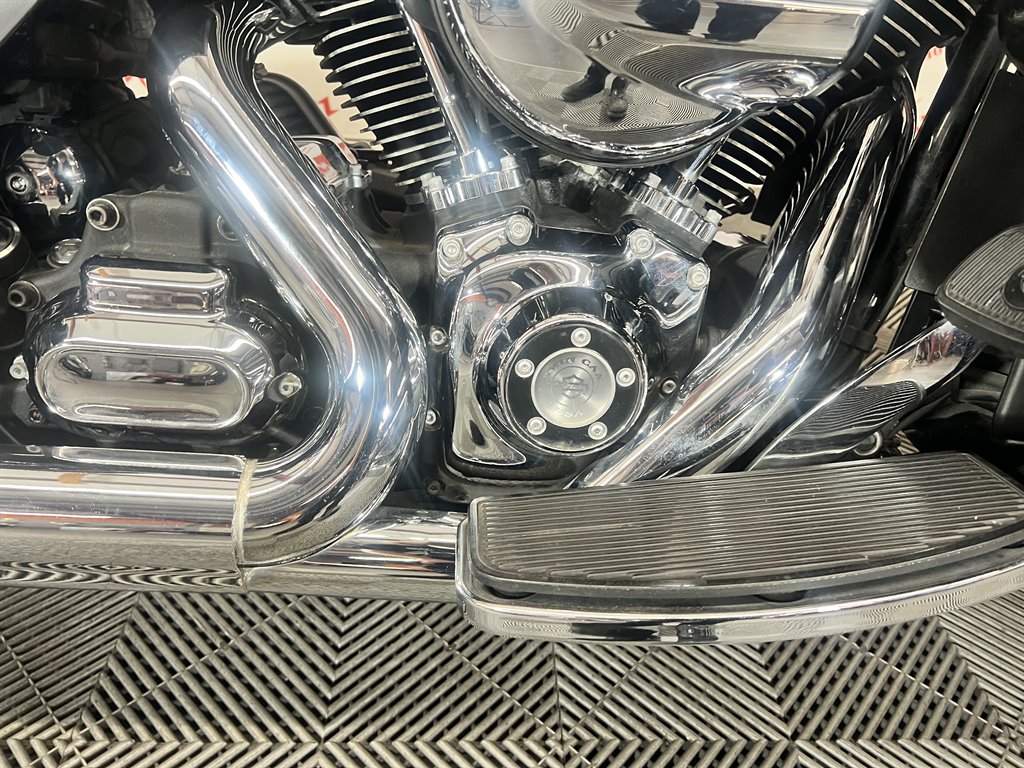 2014 Harley-davidson Electra Glide Ultra Limited - $12,000