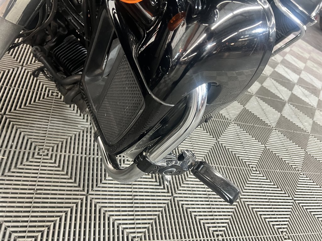 2014 Harley-davidson Electra Glide Ultra Limited - $12,000