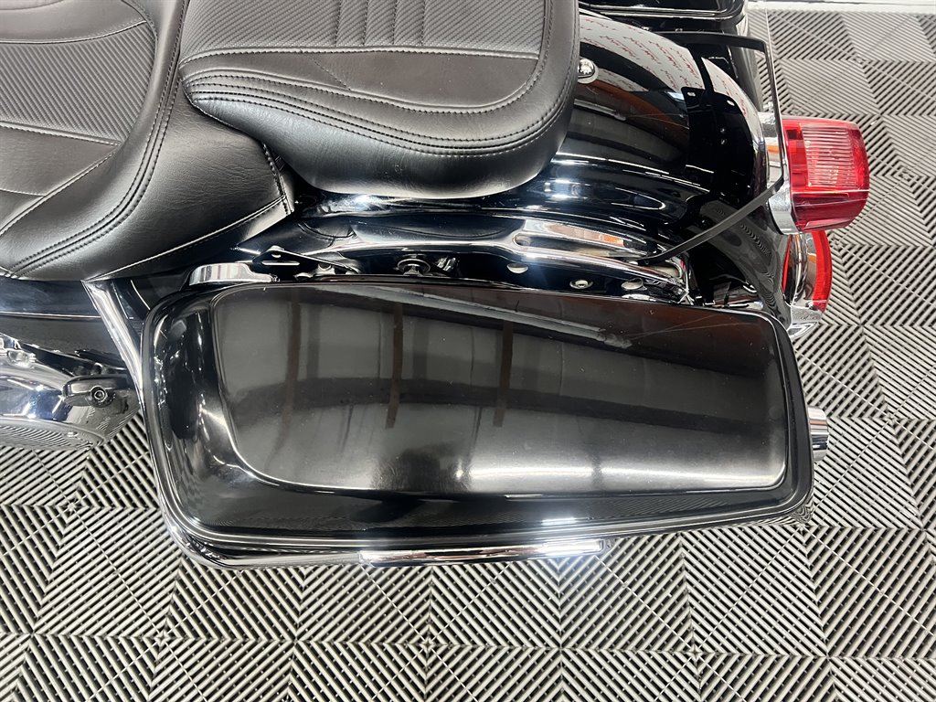 2014 Harley-davidson Electra Glide Ultra Limited - $12,000