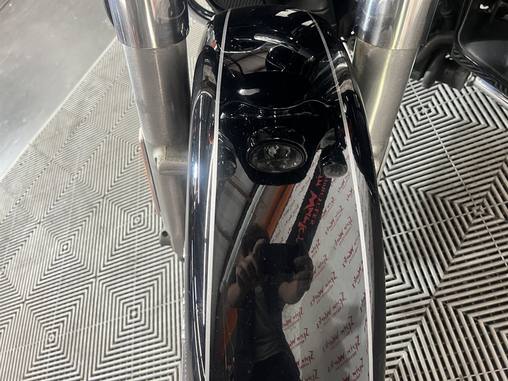 2014 Harley-davidson Electra Glide Ultra Limited - $12,000