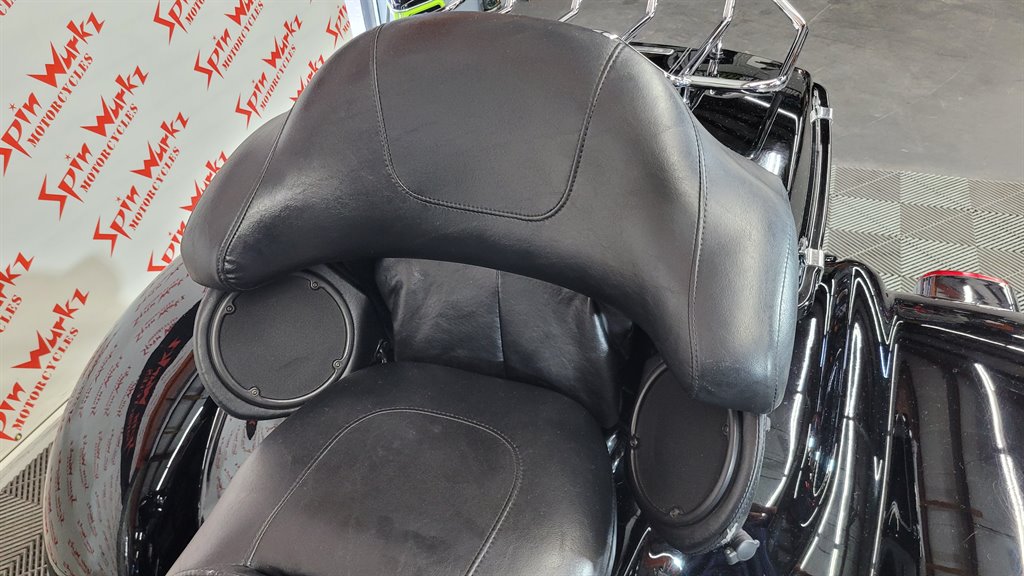 2011 Harley-davidson Electra Glide Ultra Classic - $23,000