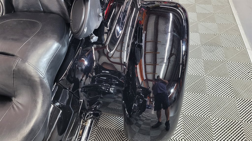 2011 Harley-davidson Electra Glide Ultra Classic - $23,000