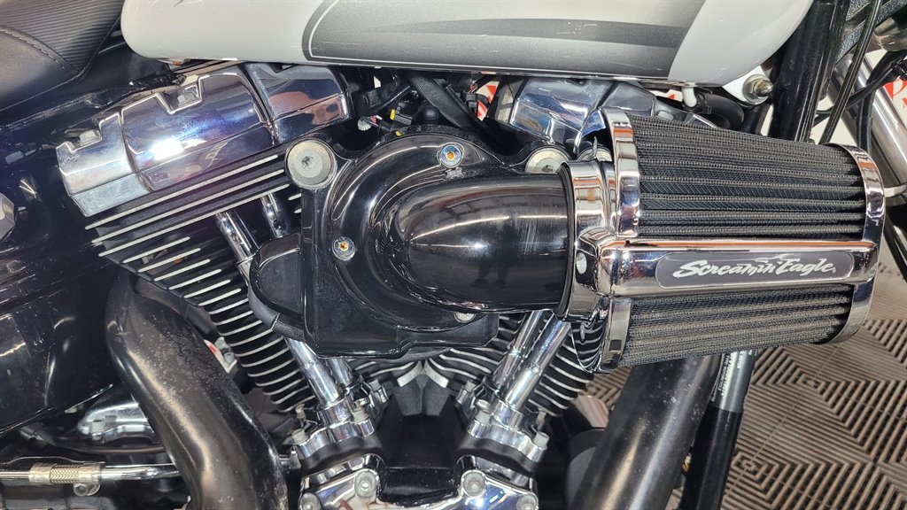 2016 Harley Davidson Fxsb Breakout - $12,000