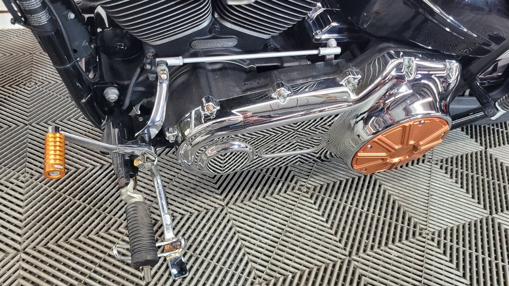 2016 Harley Davidson Fxsb Breakout - $12,000
