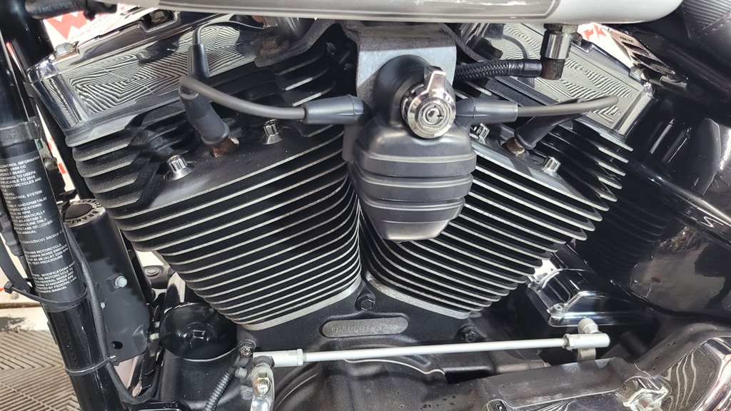 2016 Harley Davidson Fxsb Breakout - $12,000