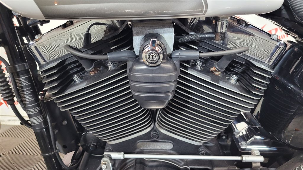 2016 Harley Davidson Fxsb Breakout - $12,000