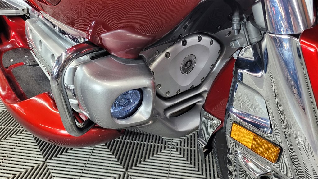 2010 Honda Gold Wing - $24,000