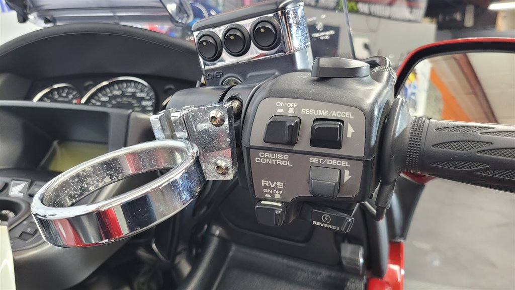 2010 Honda Gold Wing - $24,000