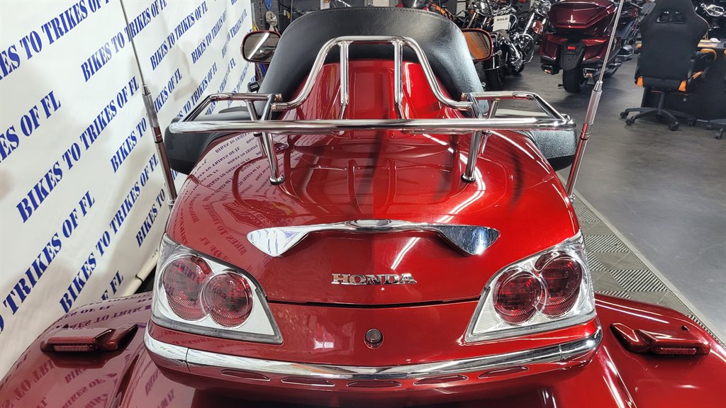 2010 Honda Gold Wing - $24,000