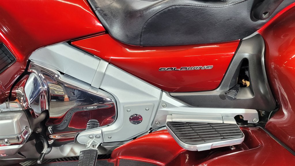 2010 Honda Gold Wing - $24,000