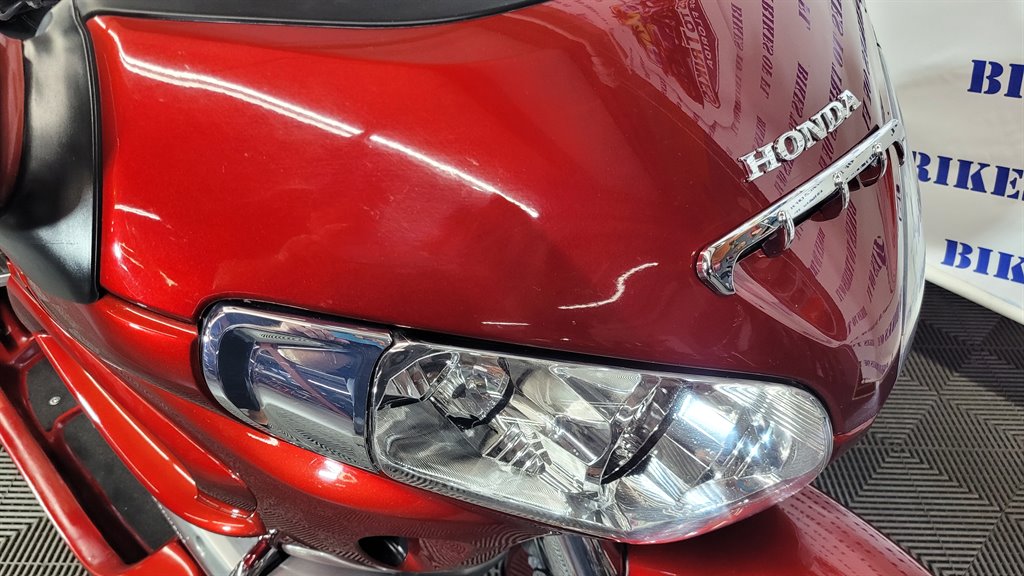 2010 Honda Gold Wing - $24,000