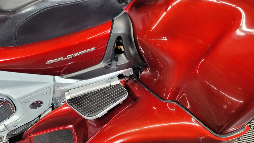 2010 Honda Gold Wing - $24,000