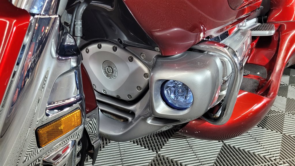 2010 Honda Gold Wing - $24,000