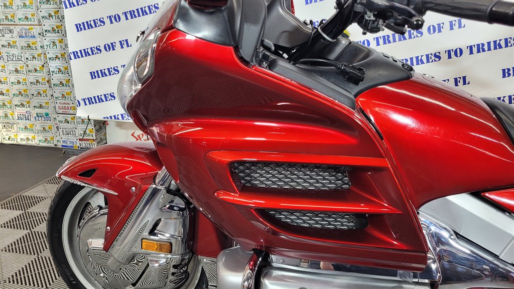 2010 Honda Gold Wing - $24,000