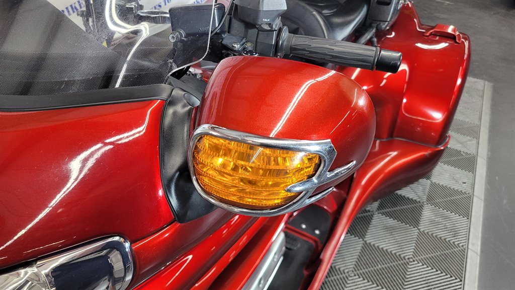 2010 Honda Gold Wing - $24,000