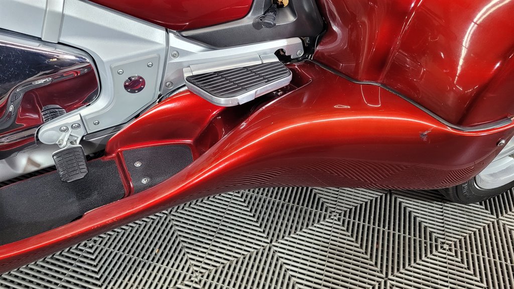2010 Honda Gold Wing - $24,000