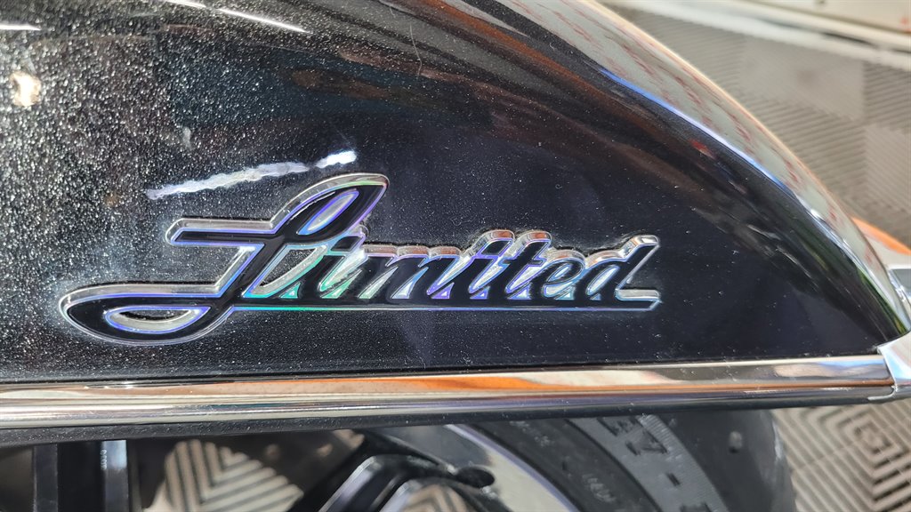 2017 Harley Davidson Ultra Limited Flhtk - $14,000