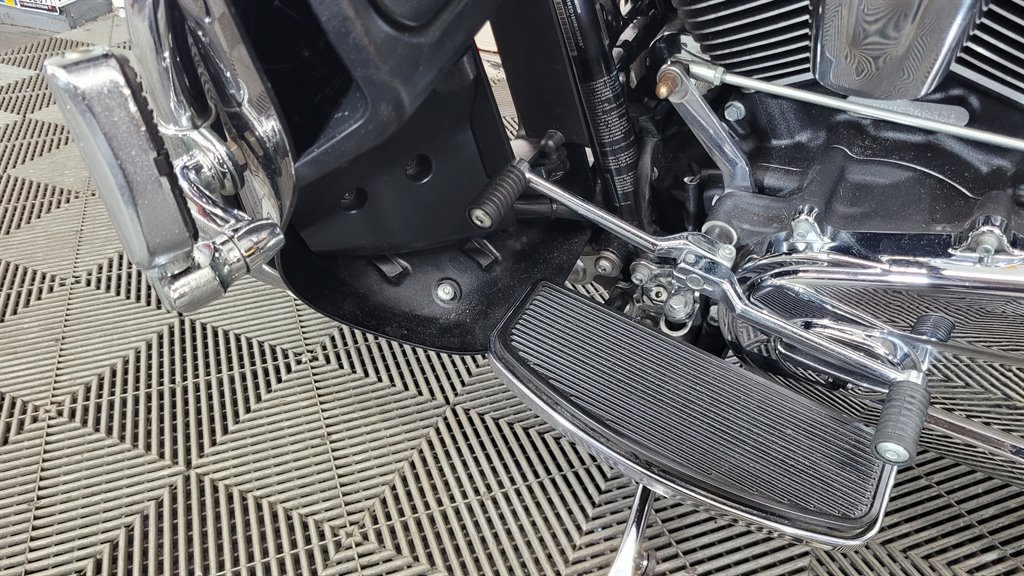 2017 Harley Davidson Ultra Limited Flhtk - $14,000