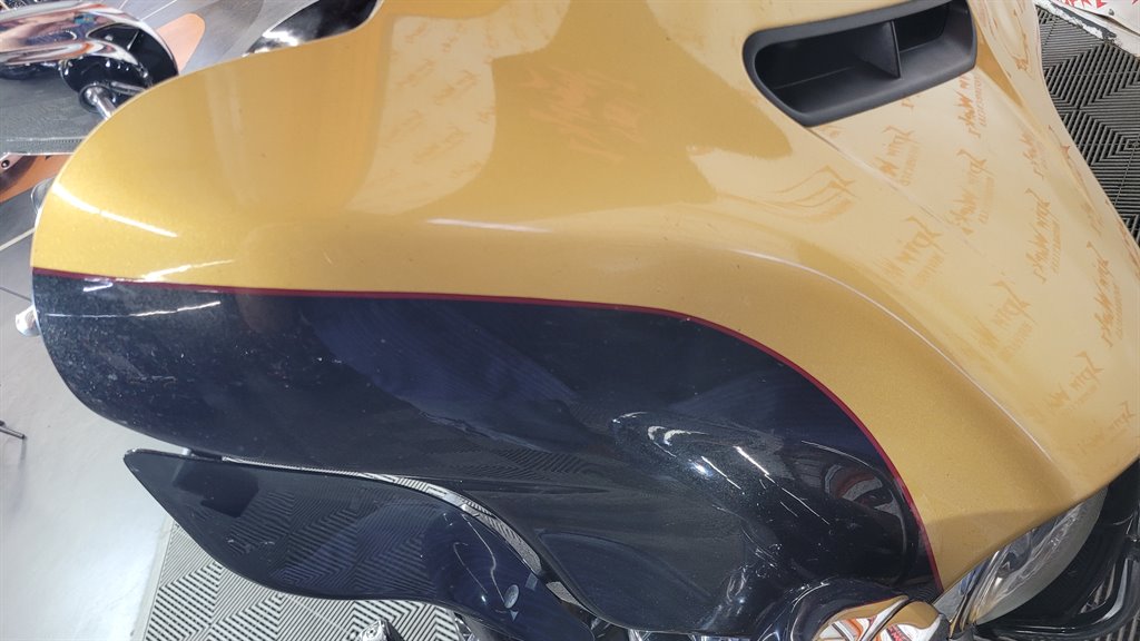 2017 Harley Davidson Ultra Limited Flhtk - $14,000